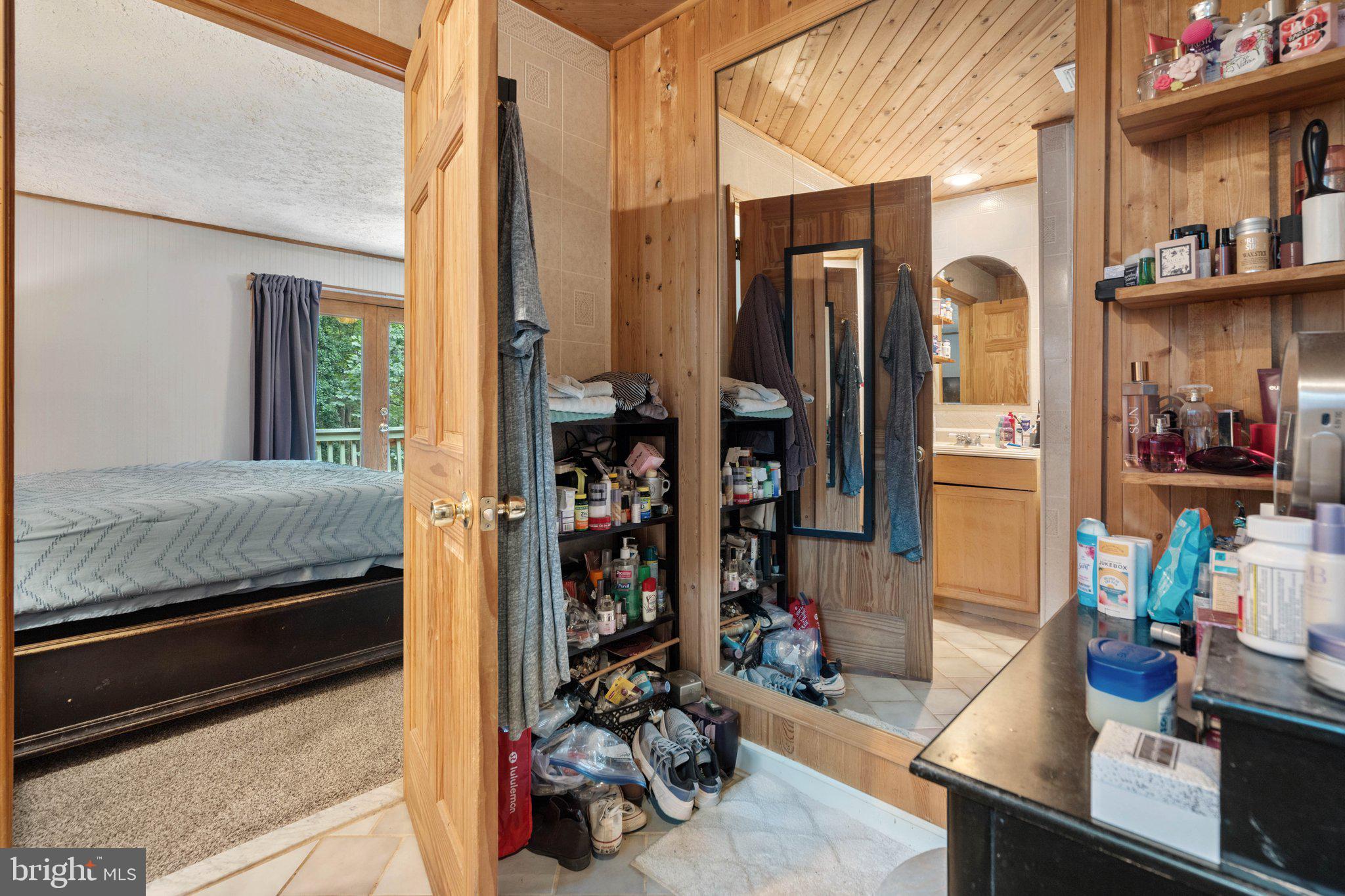 SHEN FARMS MT LAKE - Residential