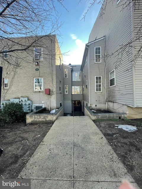 MLS: DCDC2255030