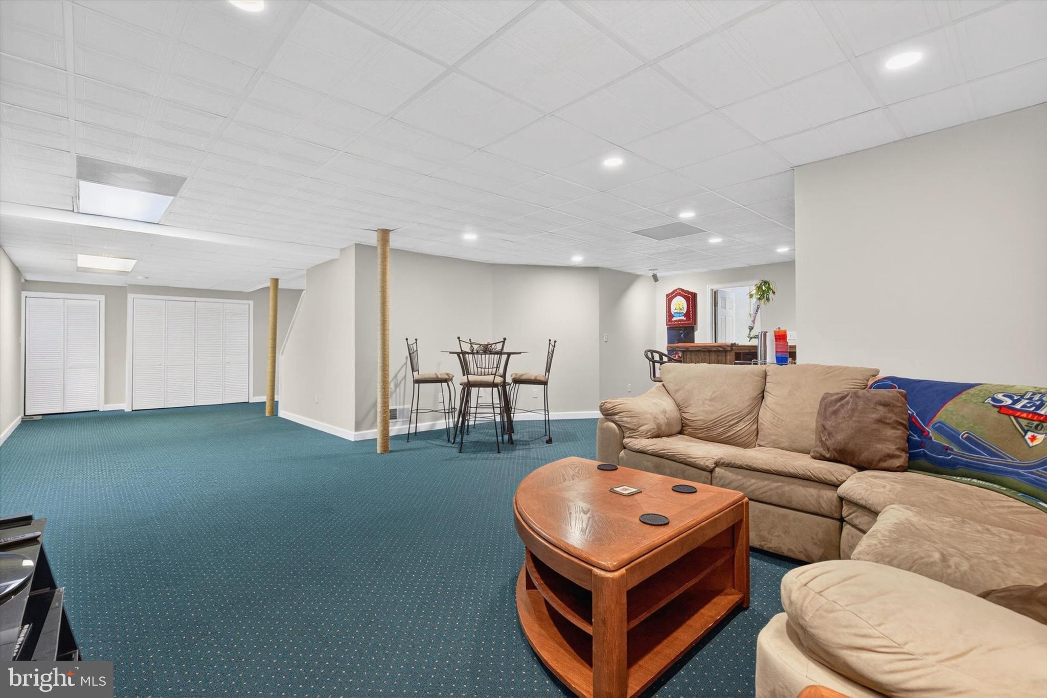 HUNT CLUB - Residential