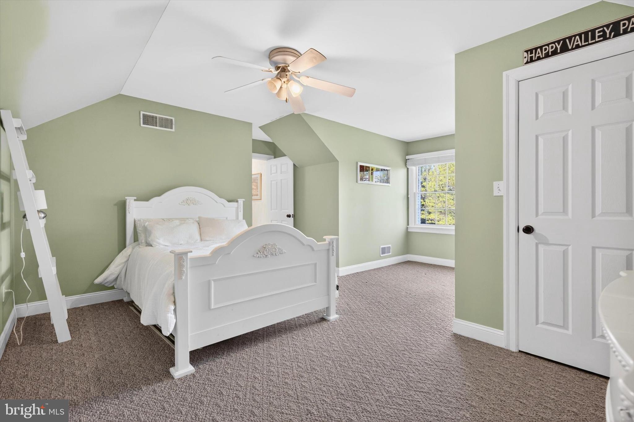 HUNT CLUB - Residential