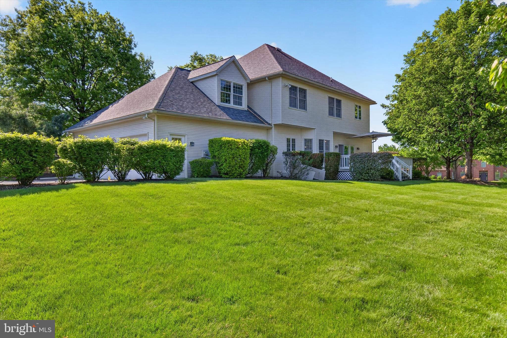1624 SADDLE LANE