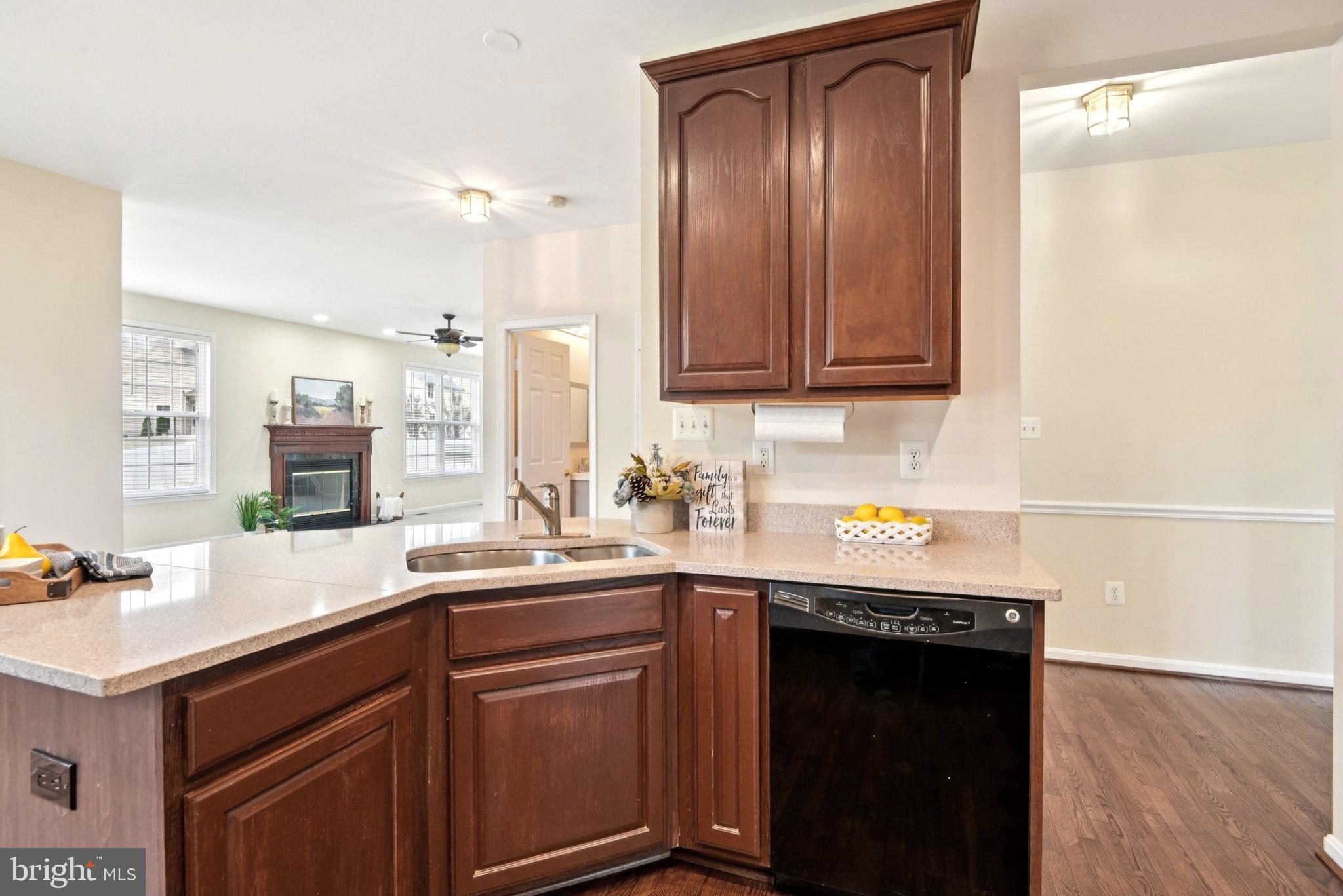 CHRISTOPHER POINTE - Residential