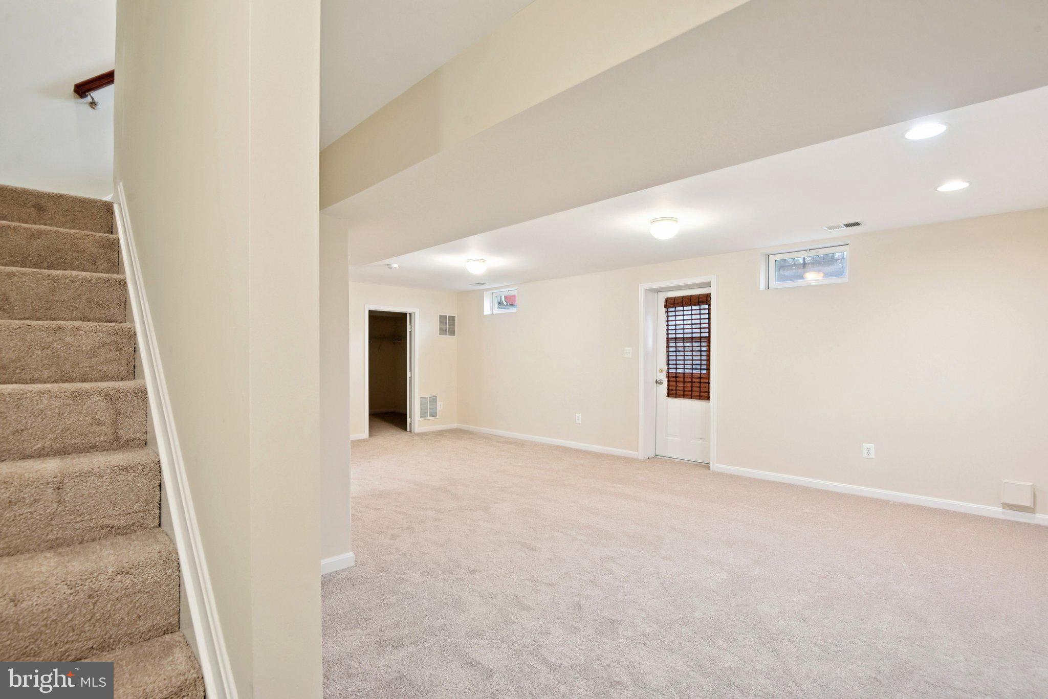 CHRISTOPHER POINTE - Residential