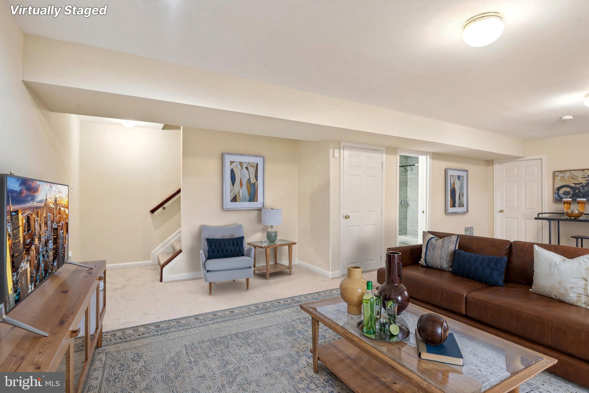 CHRISTOPHER POINTE - Residential