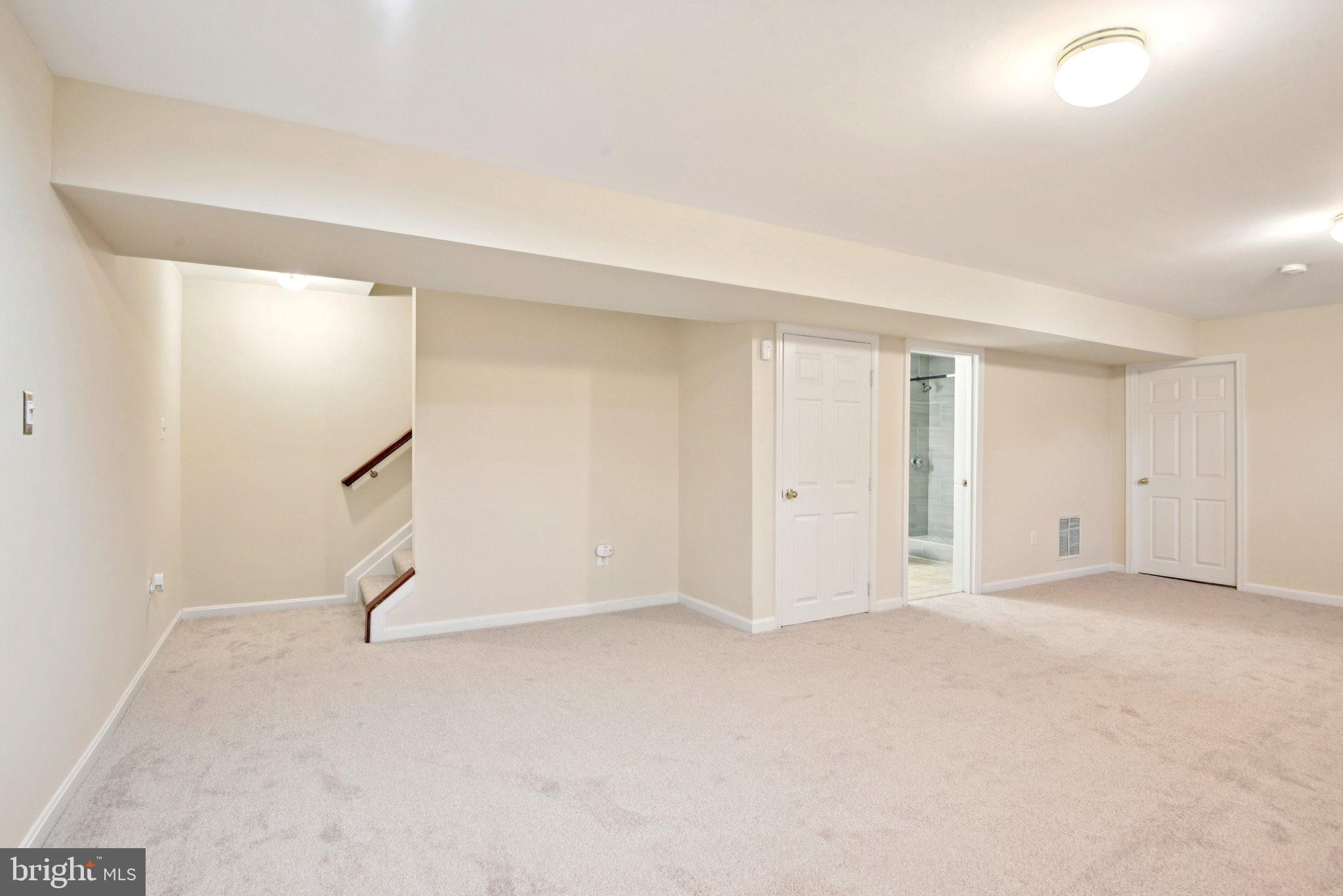 CHRISTOPHER POINTE - Residential