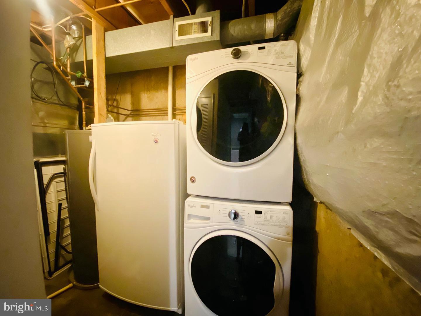 LONDON TOWN WEST - Residential Lease