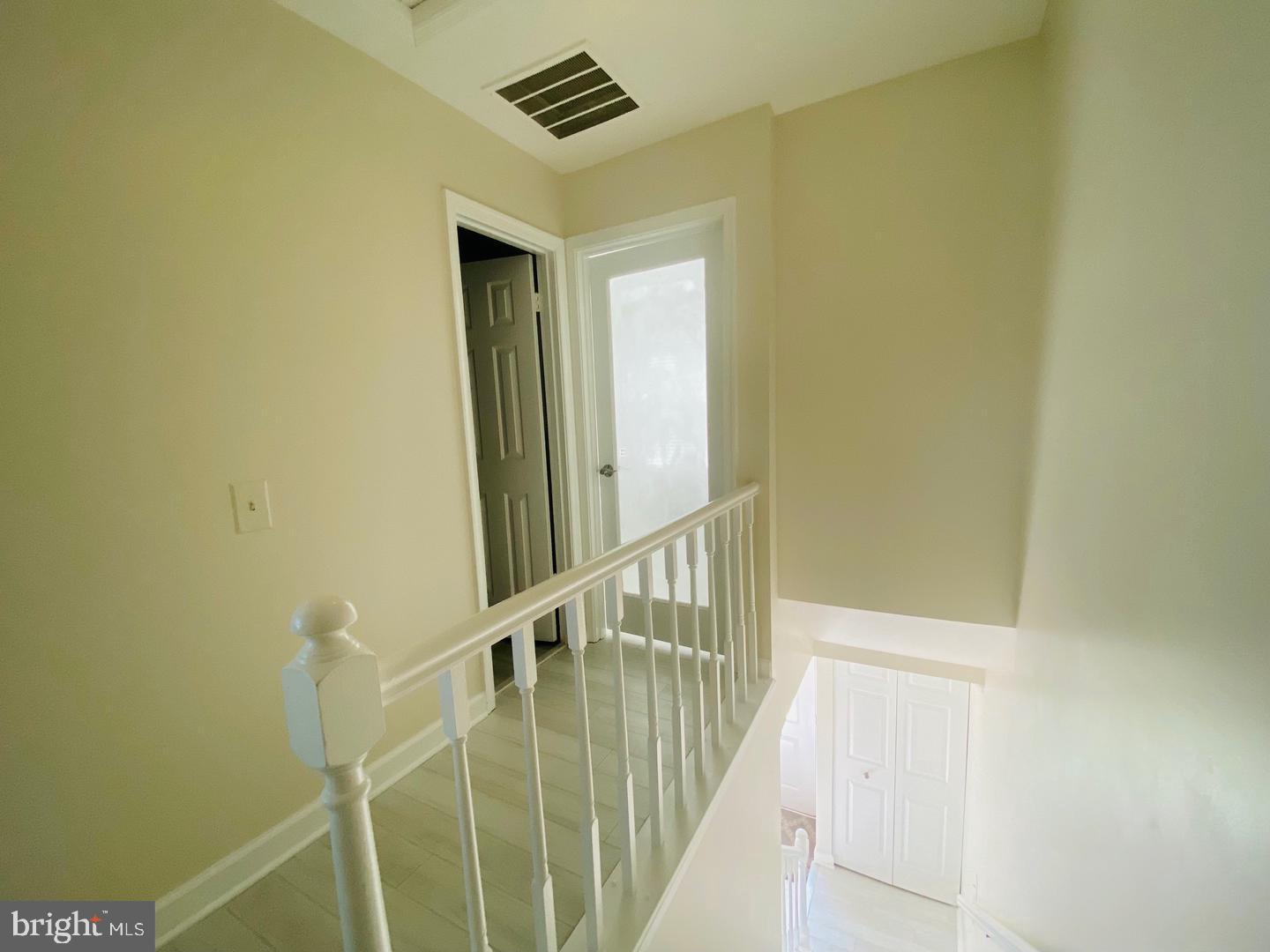 LONDON TOWN WEST - Residential Lease