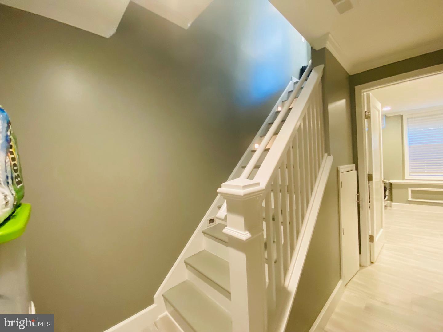 LONDON TOWN WEST - Residential Lease