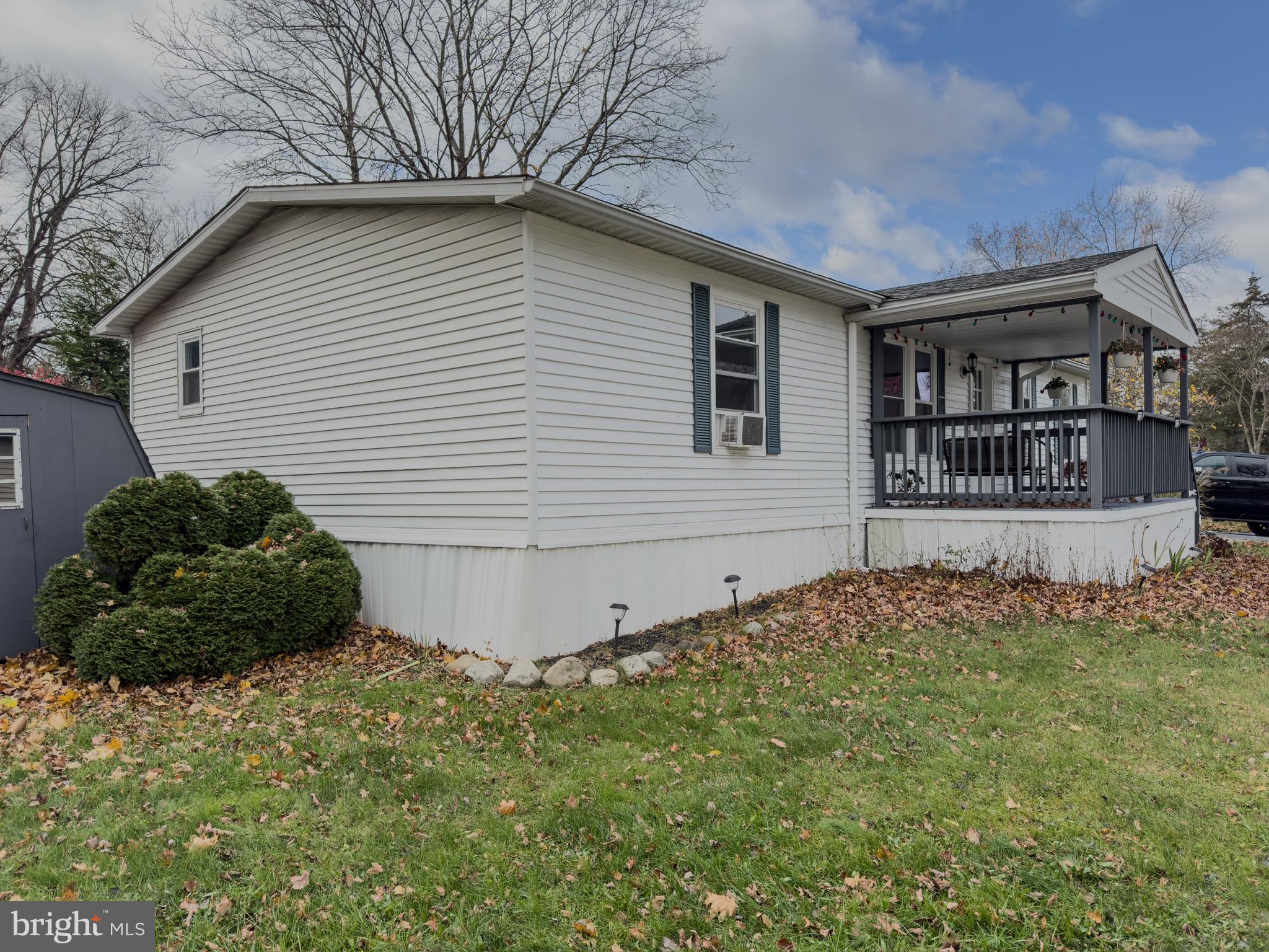 MELODYLAKESCNTRYCLUB - Residential