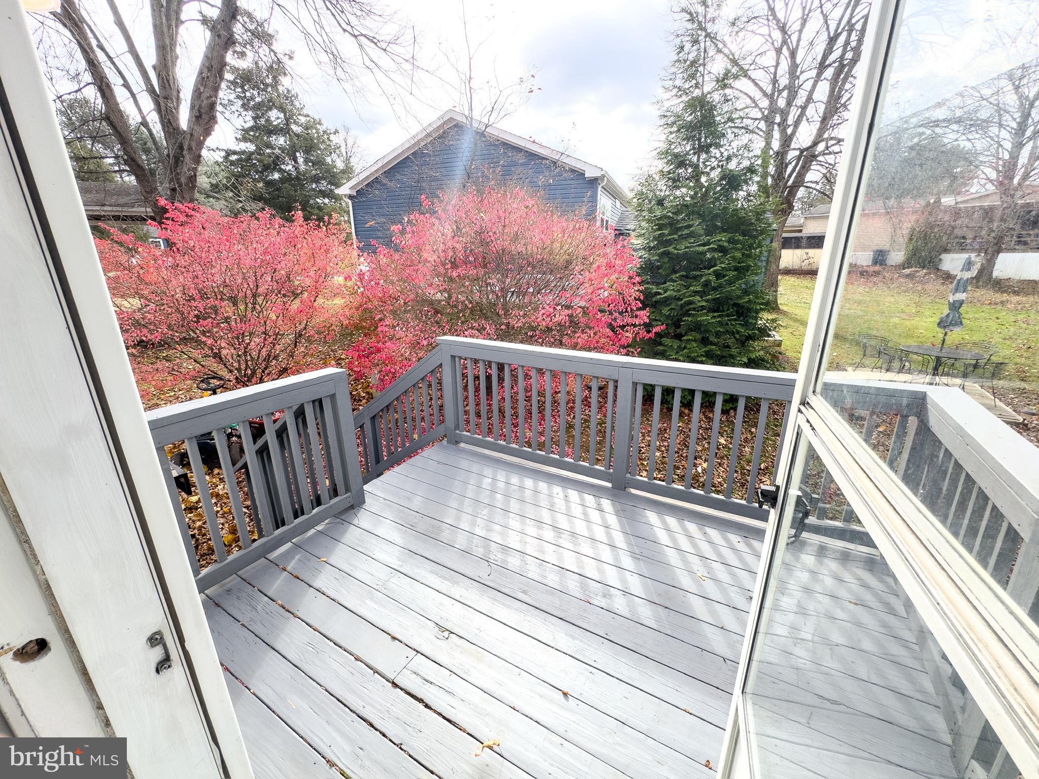 MELODYLAKESCNTRYCLUB - Residential