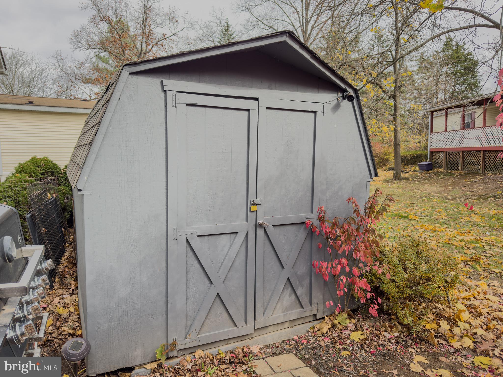 MELODYLAKESCNTRYCLUB - Residential