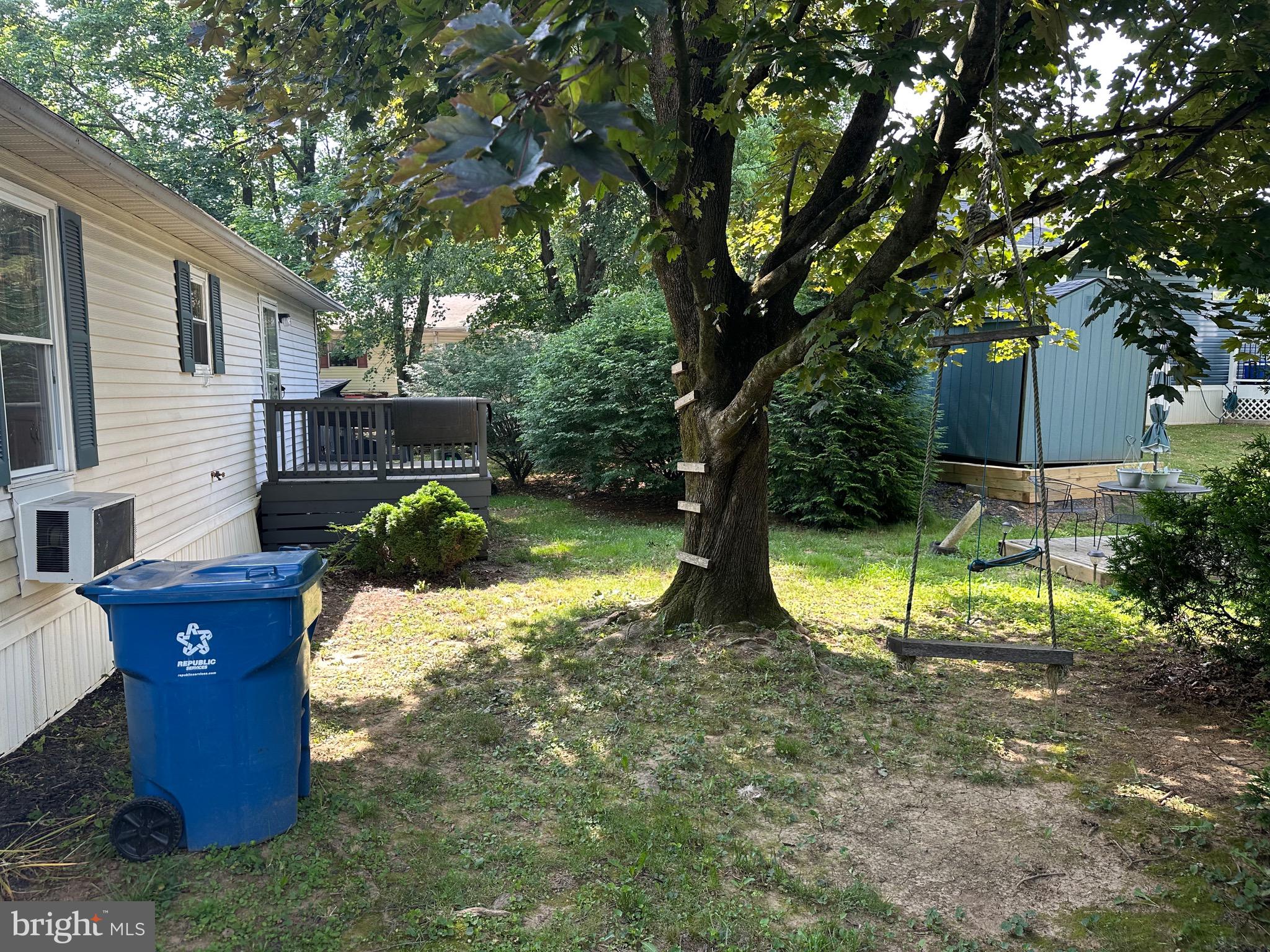 6 WALNUT LANE