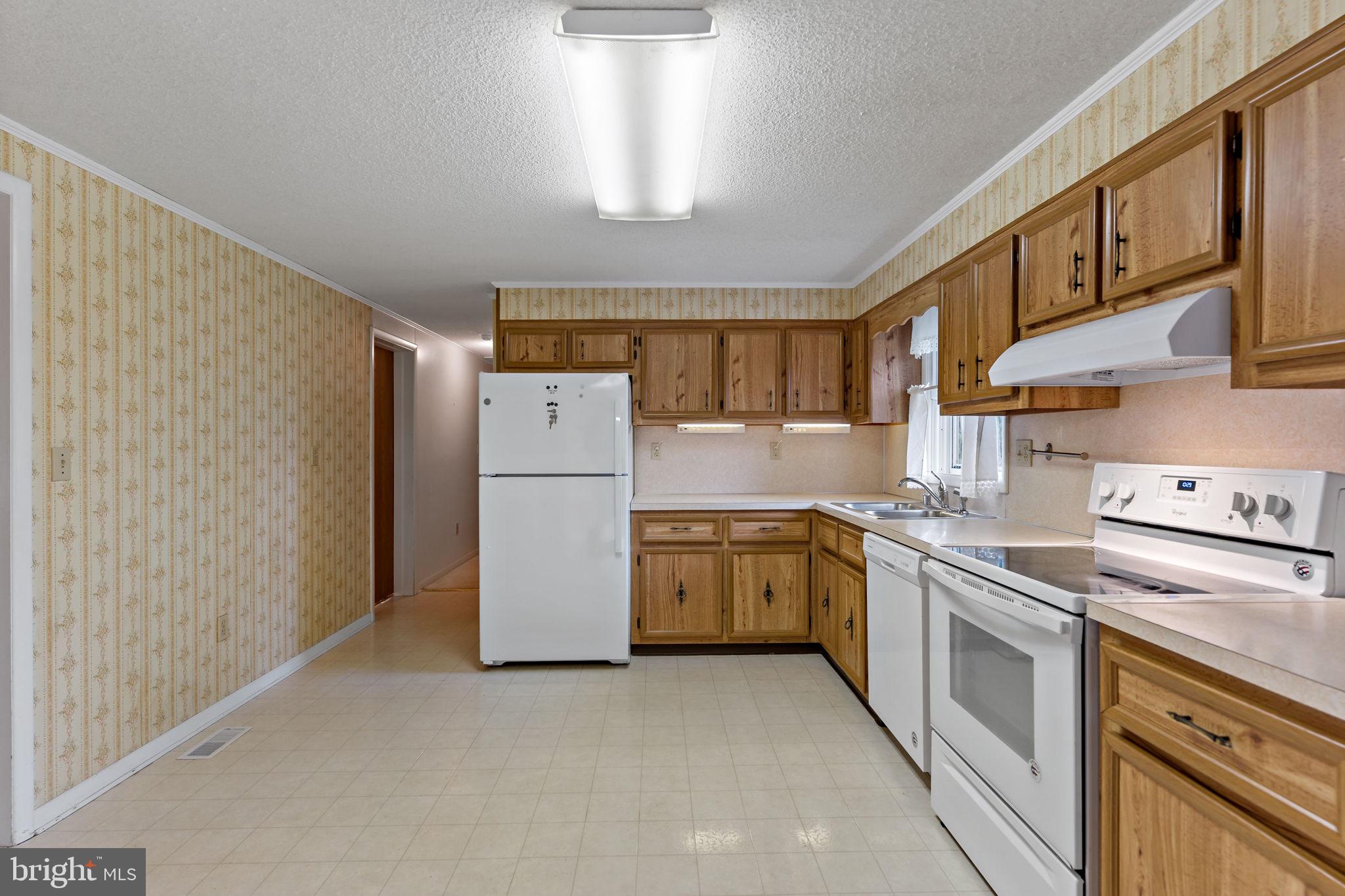 RIDGEWOOD ACRES - Residential