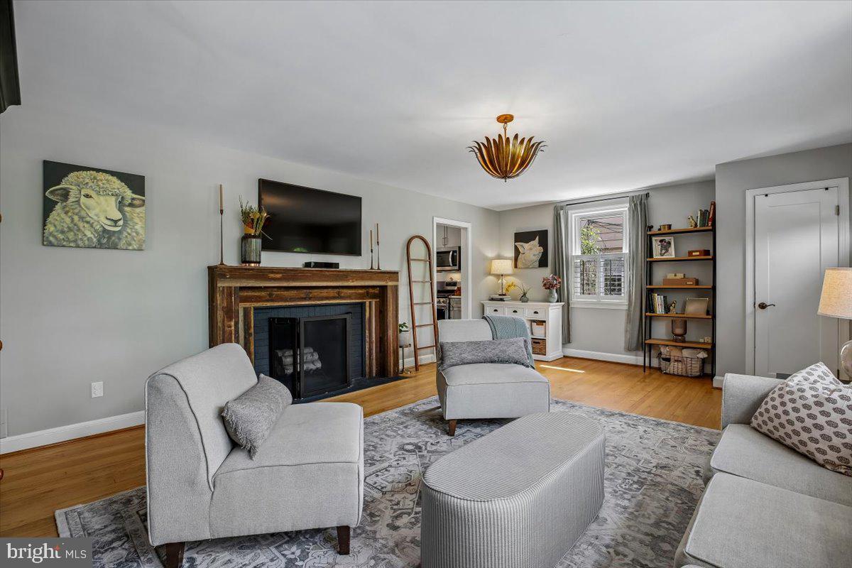INDIAN SPRING HILLS - Residential