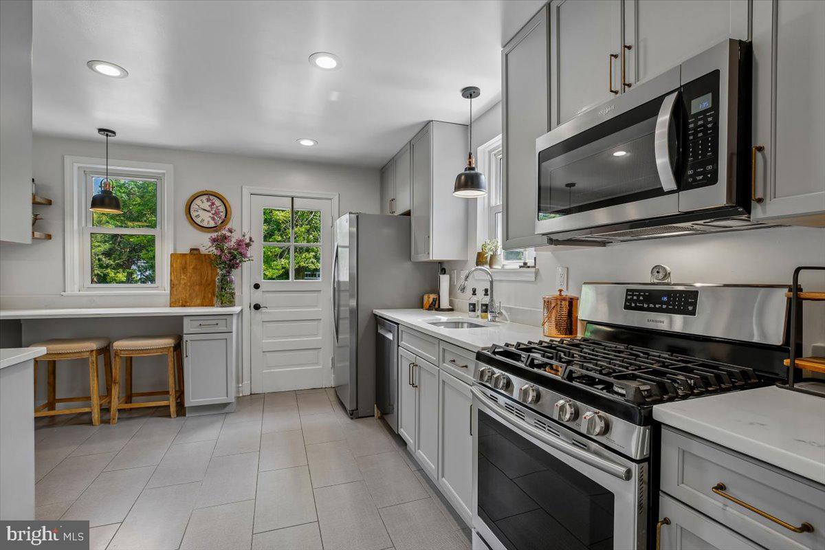 INDIAN SPRING HILLS - Residential