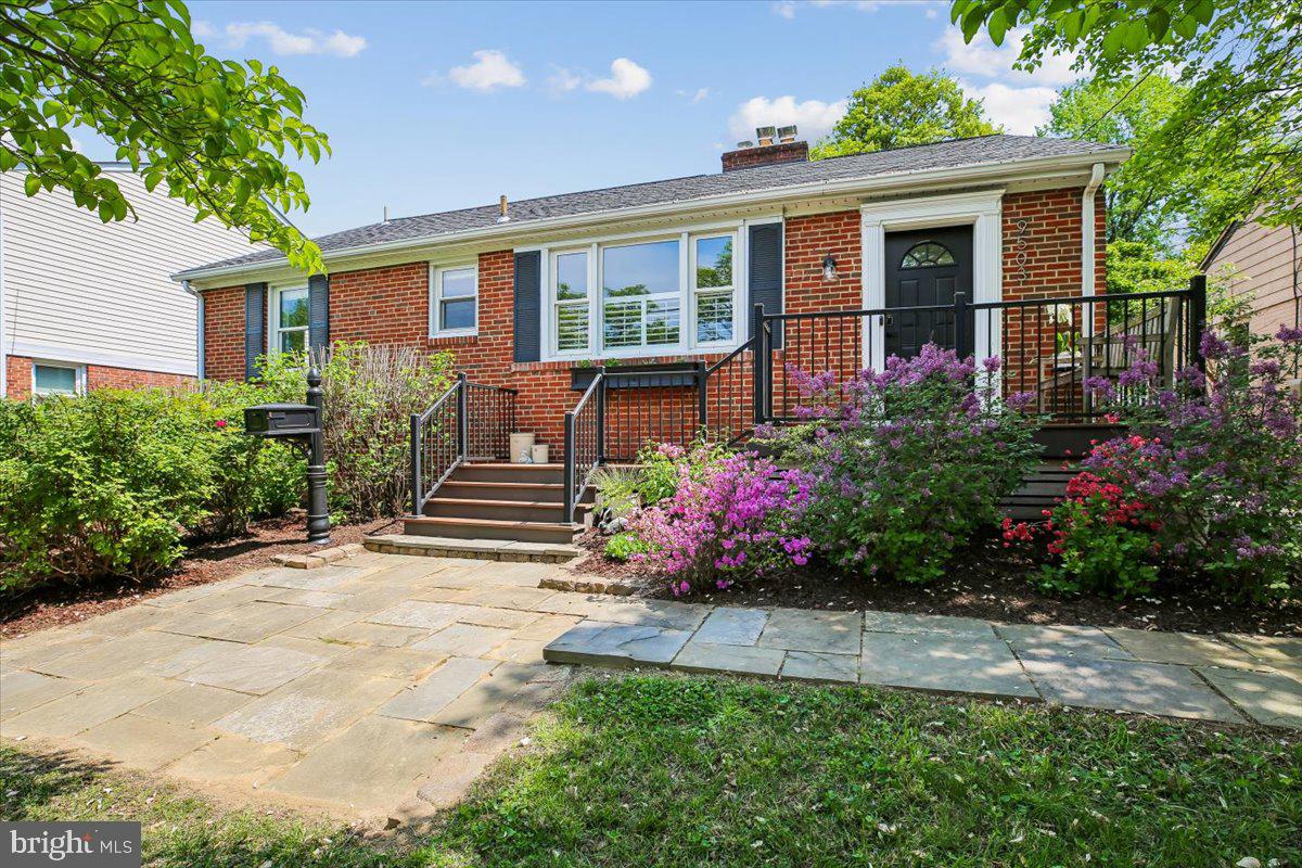 INDIAN SPRING HILLS - Residential