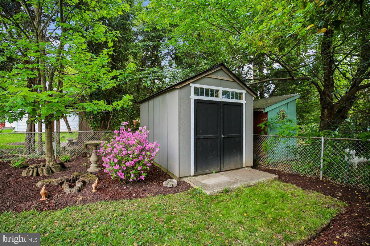 INDIAN SPRING HILLS - Residential