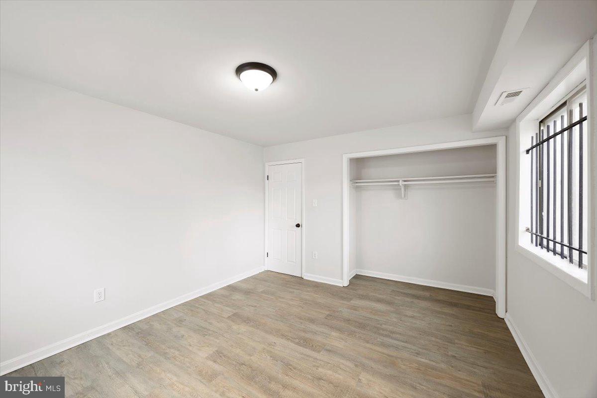 BRADBURY PARK - Residential Lease