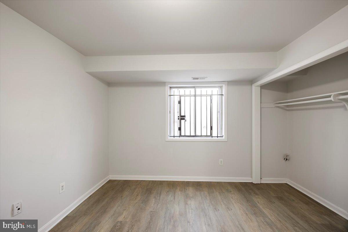 BRADBURY PARK - Residential Lease