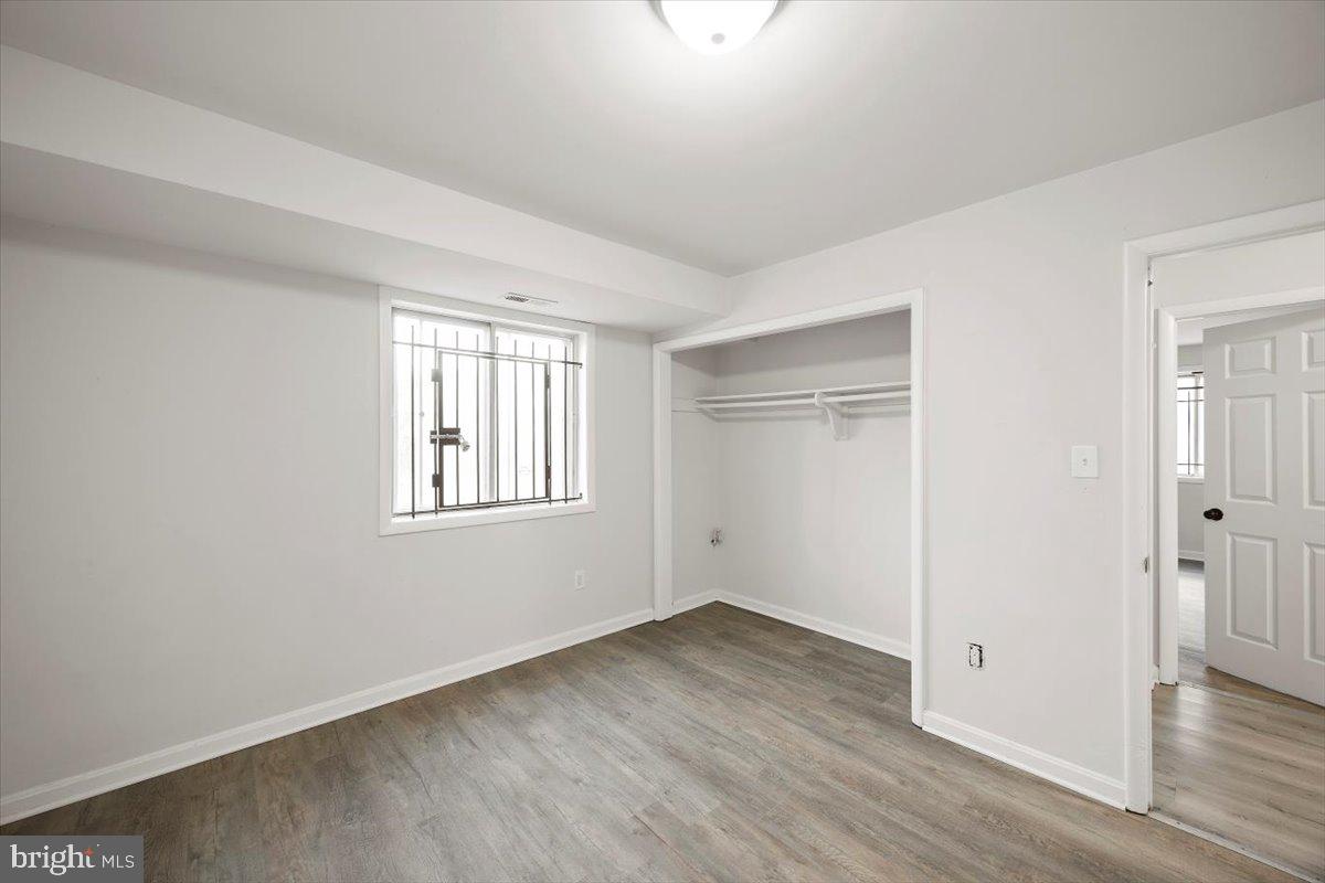 BRADBURY PARK - Residential Lease