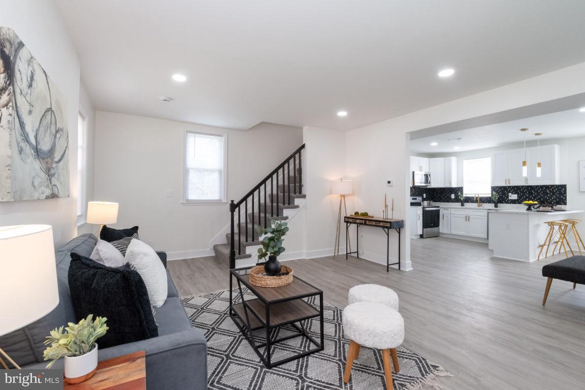 ASHBURTON HISTORIC DISTRICT - Residential