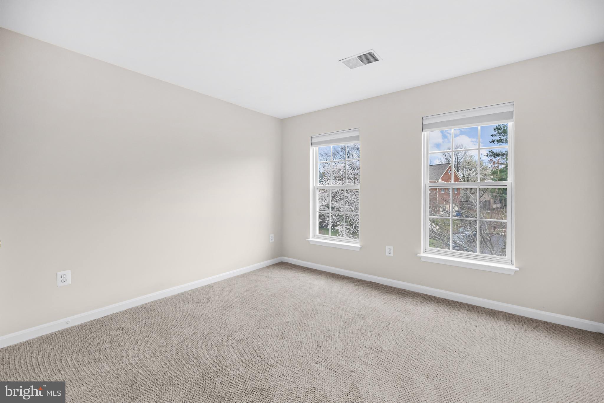 CLIFF EDGE - Residential