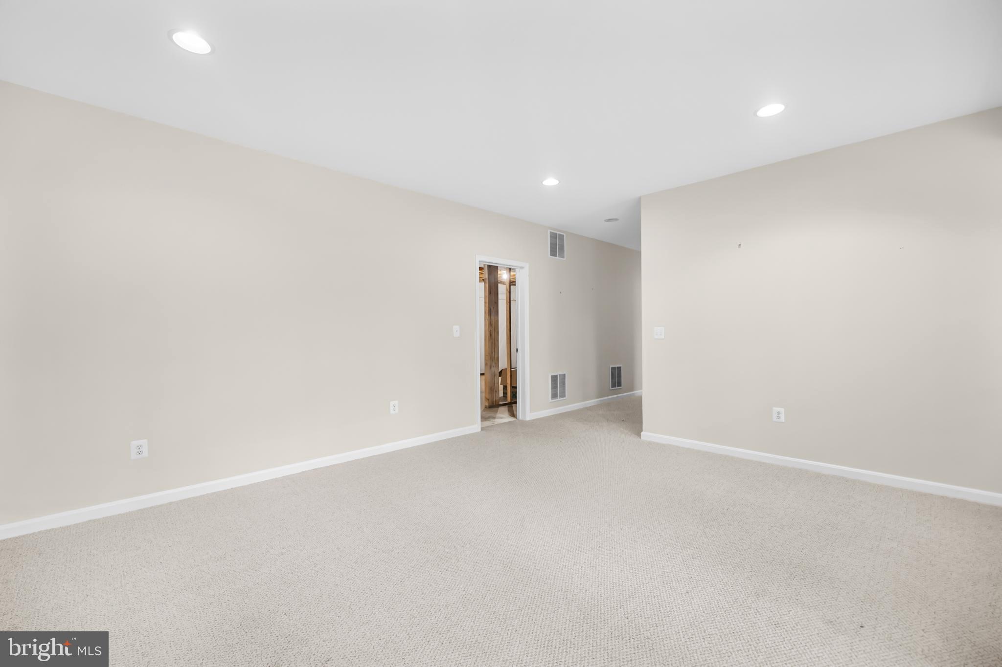 CLIFF EDGE - Residential