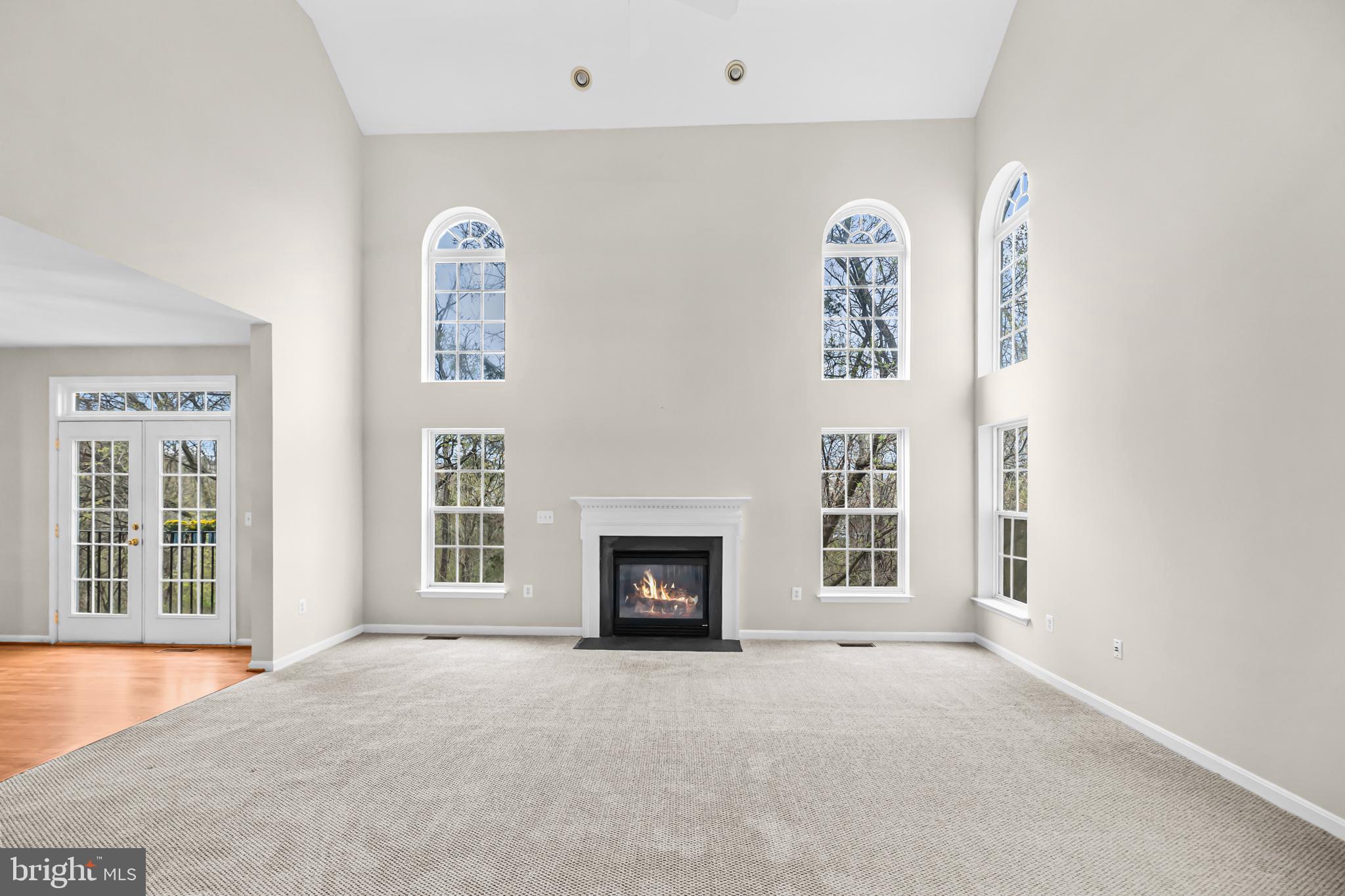 CLIFF EDGE - Residential