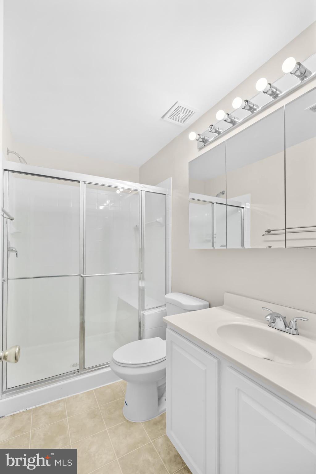 CLIFF EDGE - Residential