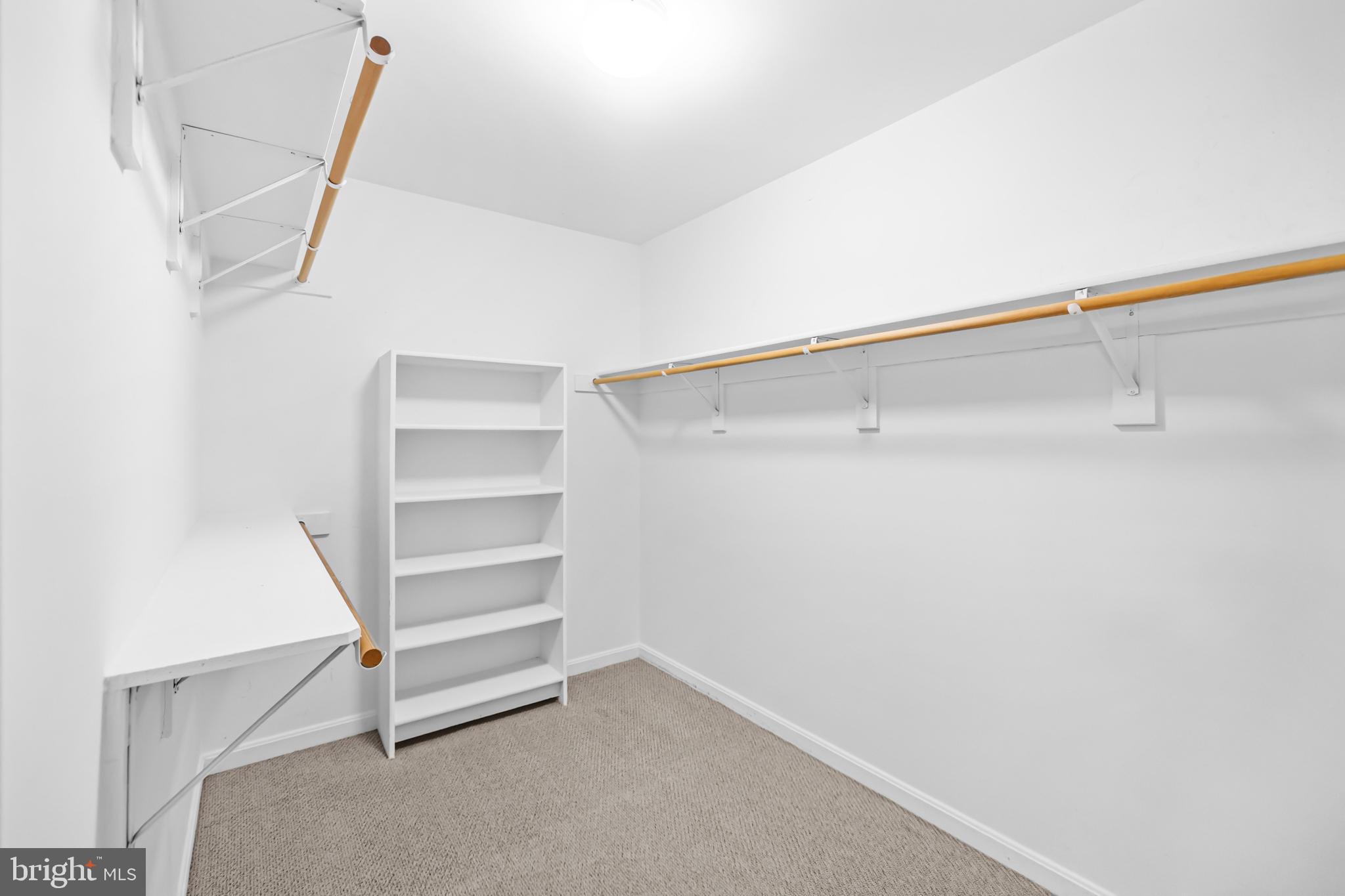 CLIFF EDGE - Residential