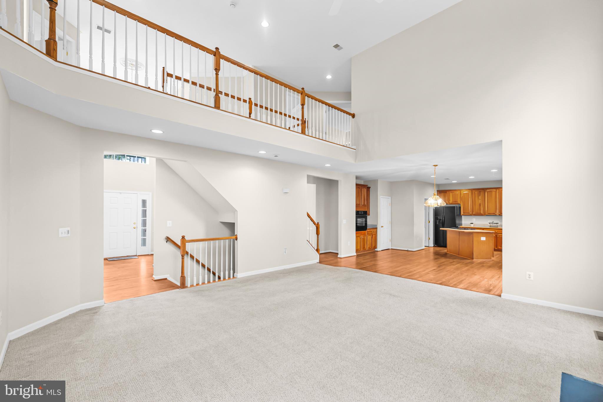 CLIFF EDGE - Residential