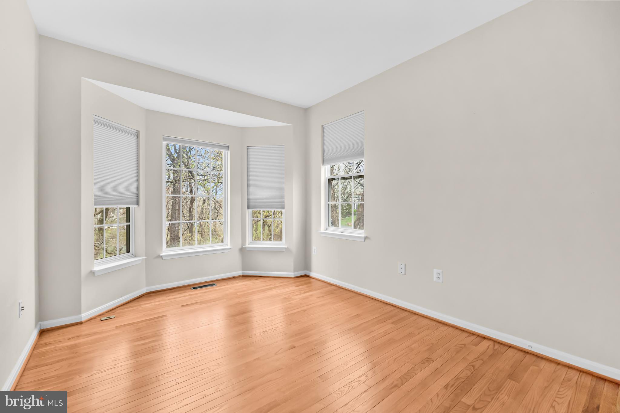 CLIFF EDGE - Residential