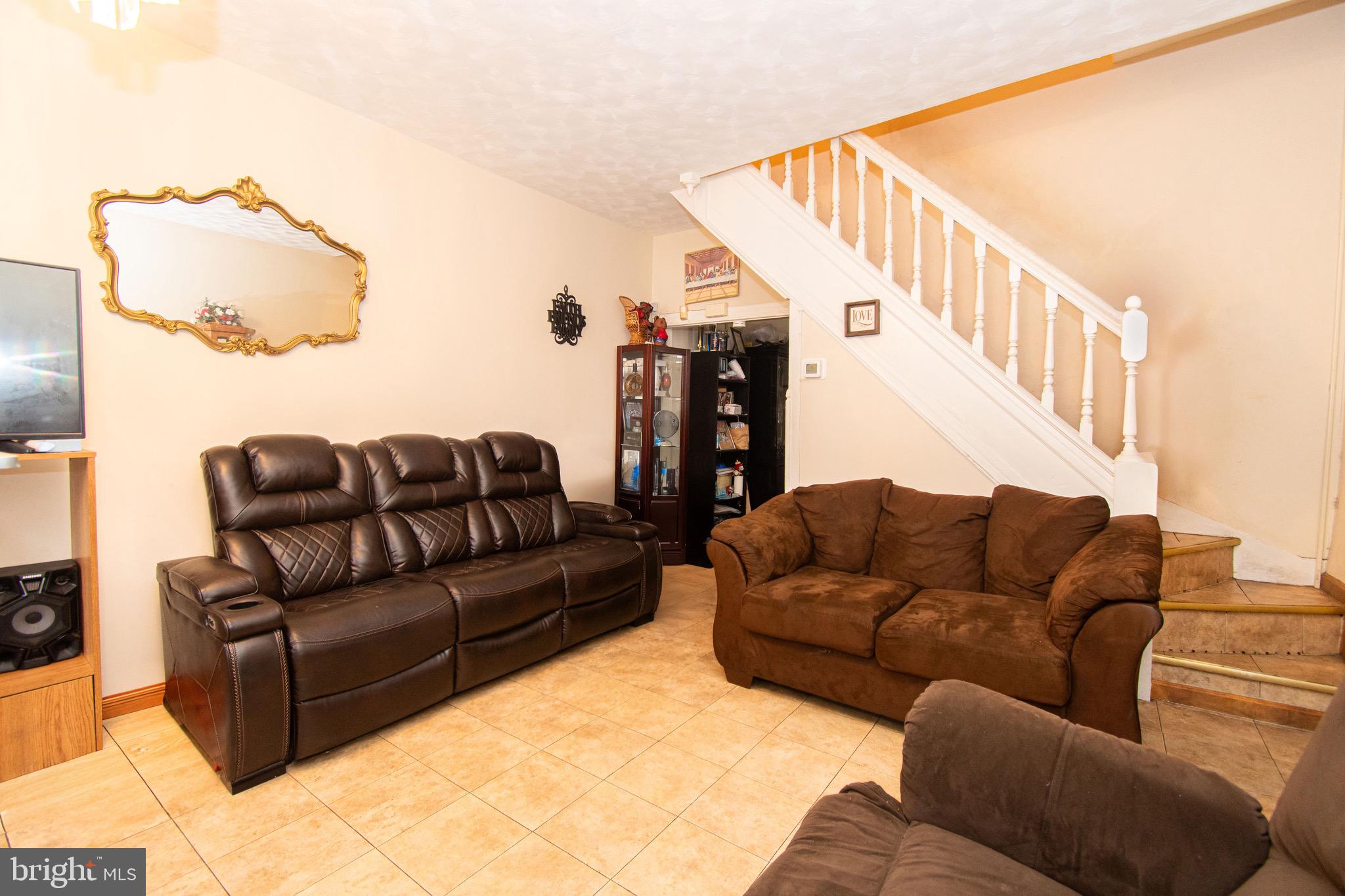 2880 WOODBROOK AVENUE