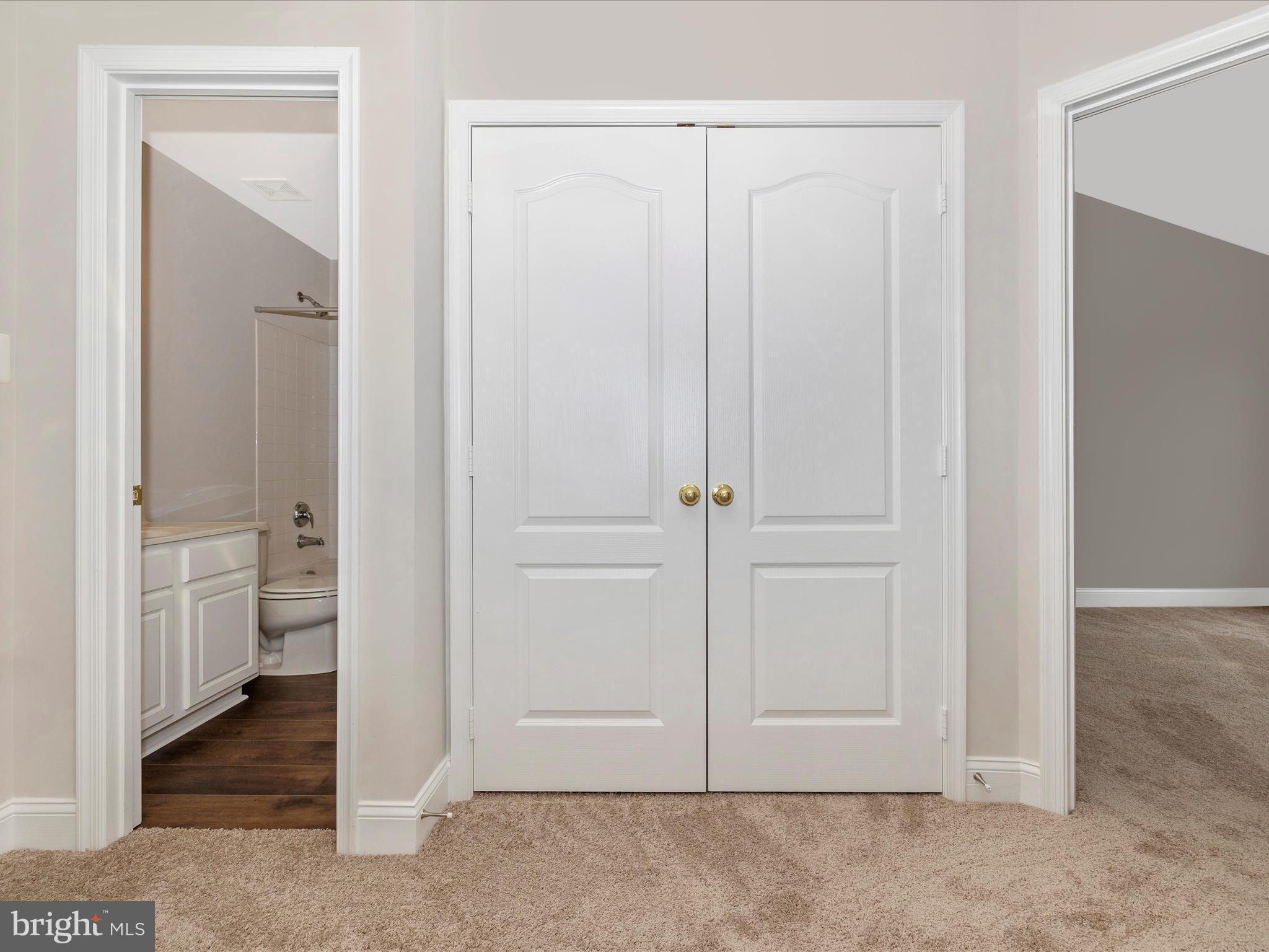 MAGRUDERS OVERLOOK - Residential