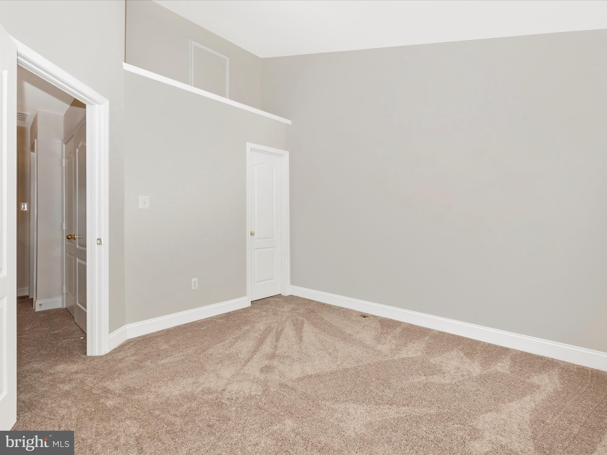 MAGRUDERS OVERLOOK - Residential