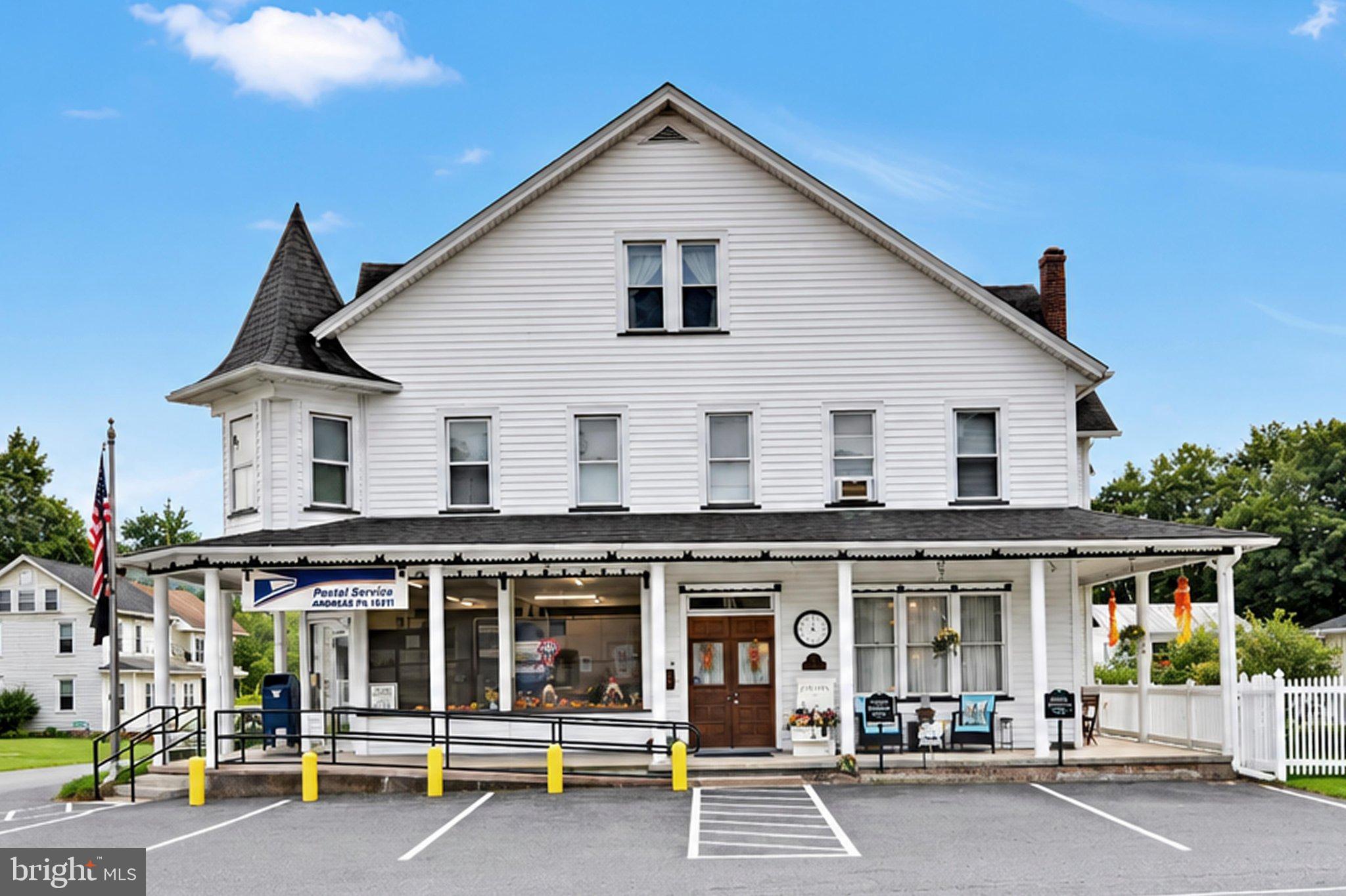 818 LIZARD CREEK ROAD