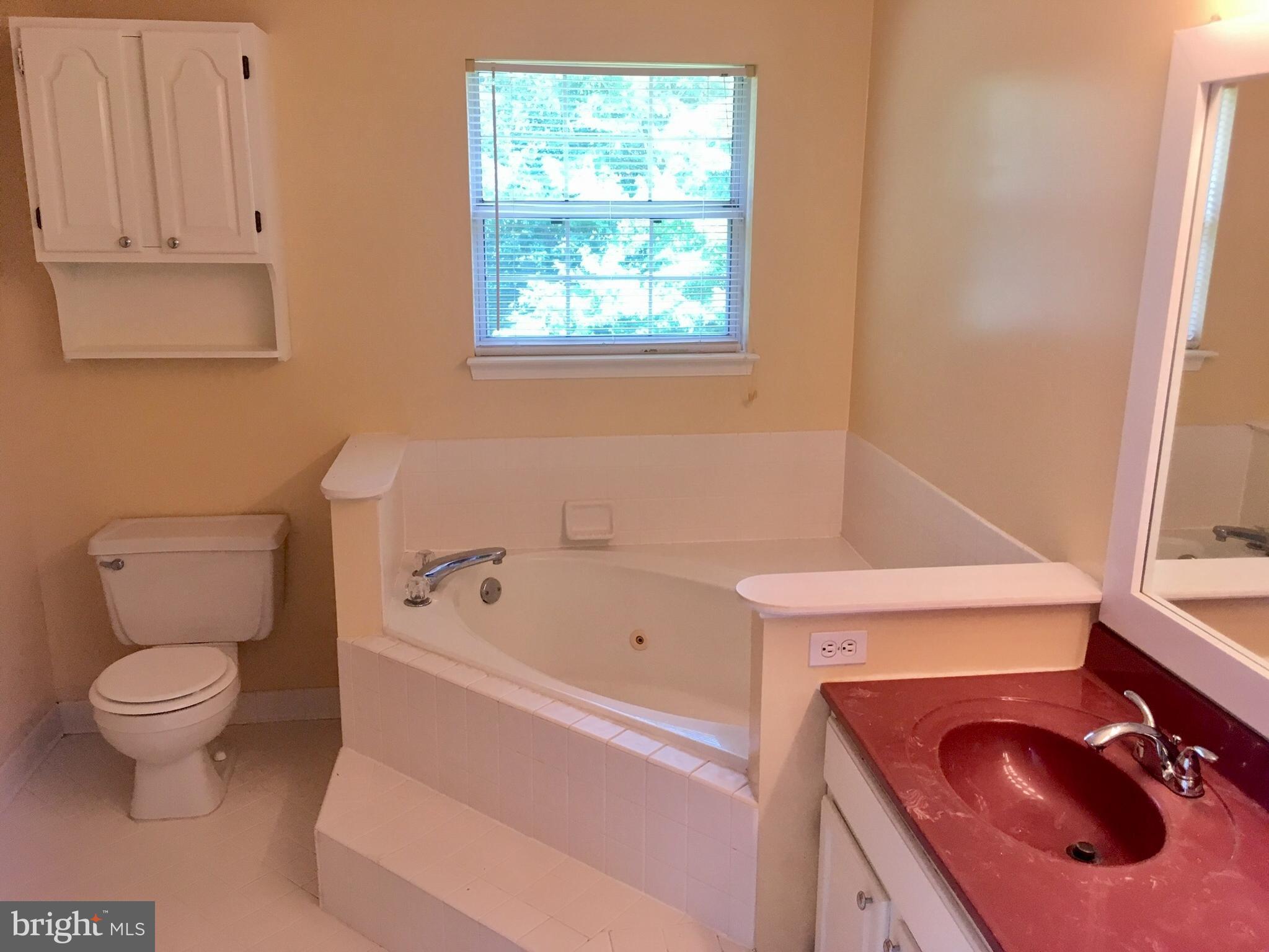 WHITE OAK VILLAGE SUB - Residential