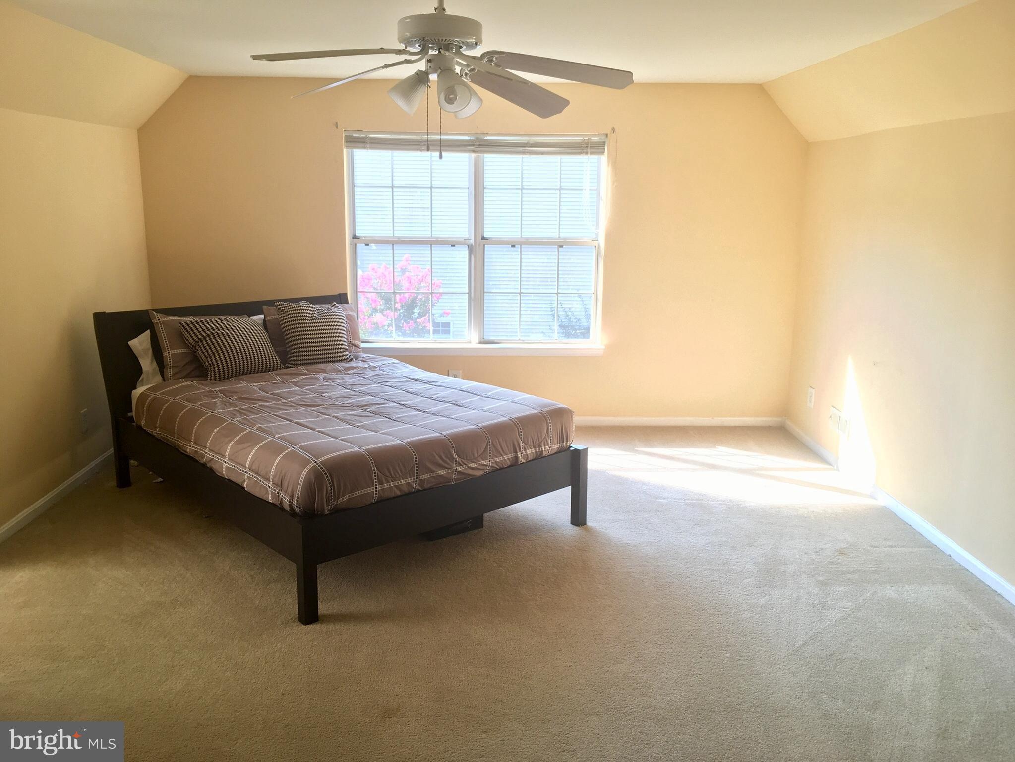 WHITE OAK VILLAGE SUB - Residential