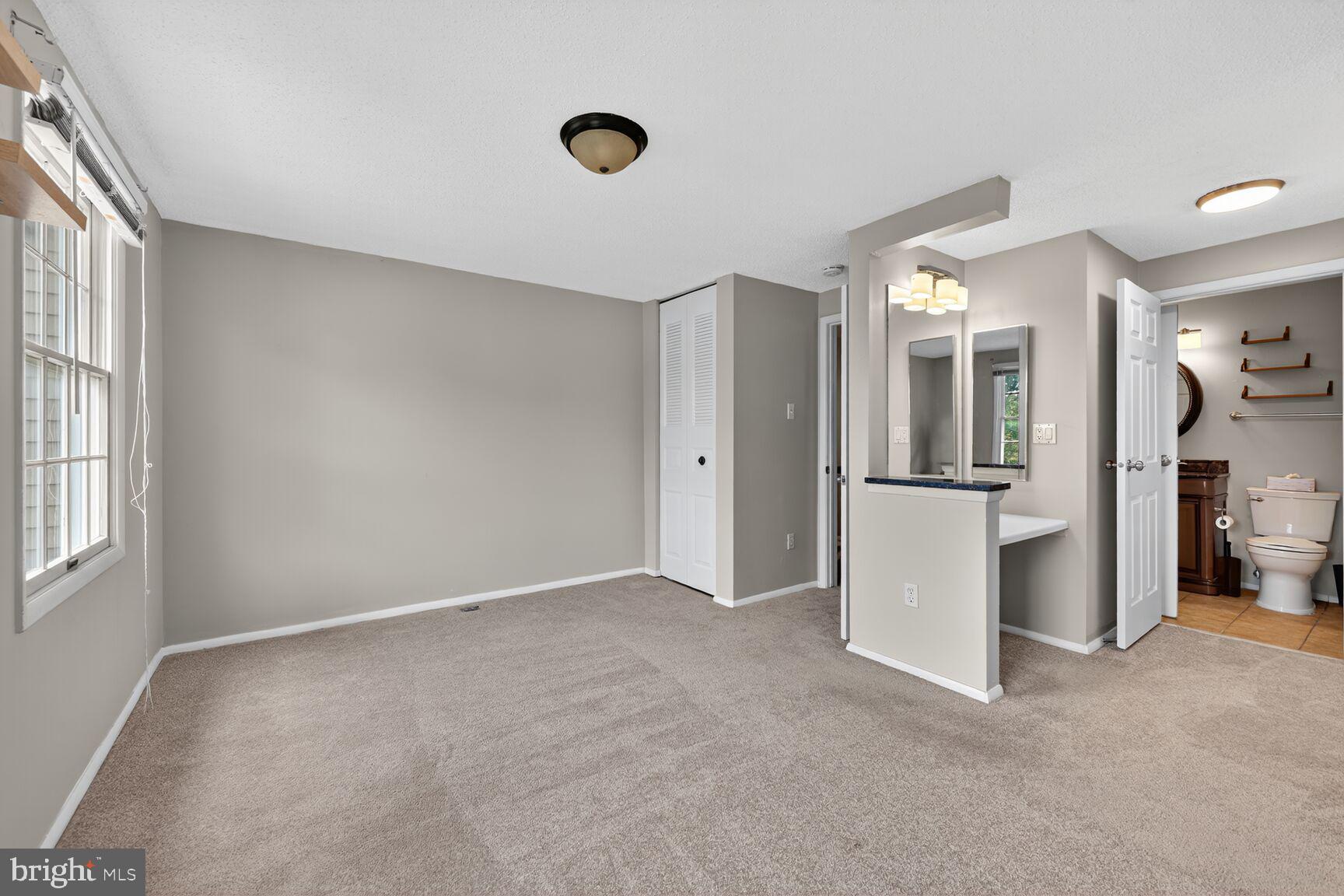 D EVEREUX WEST - Residential