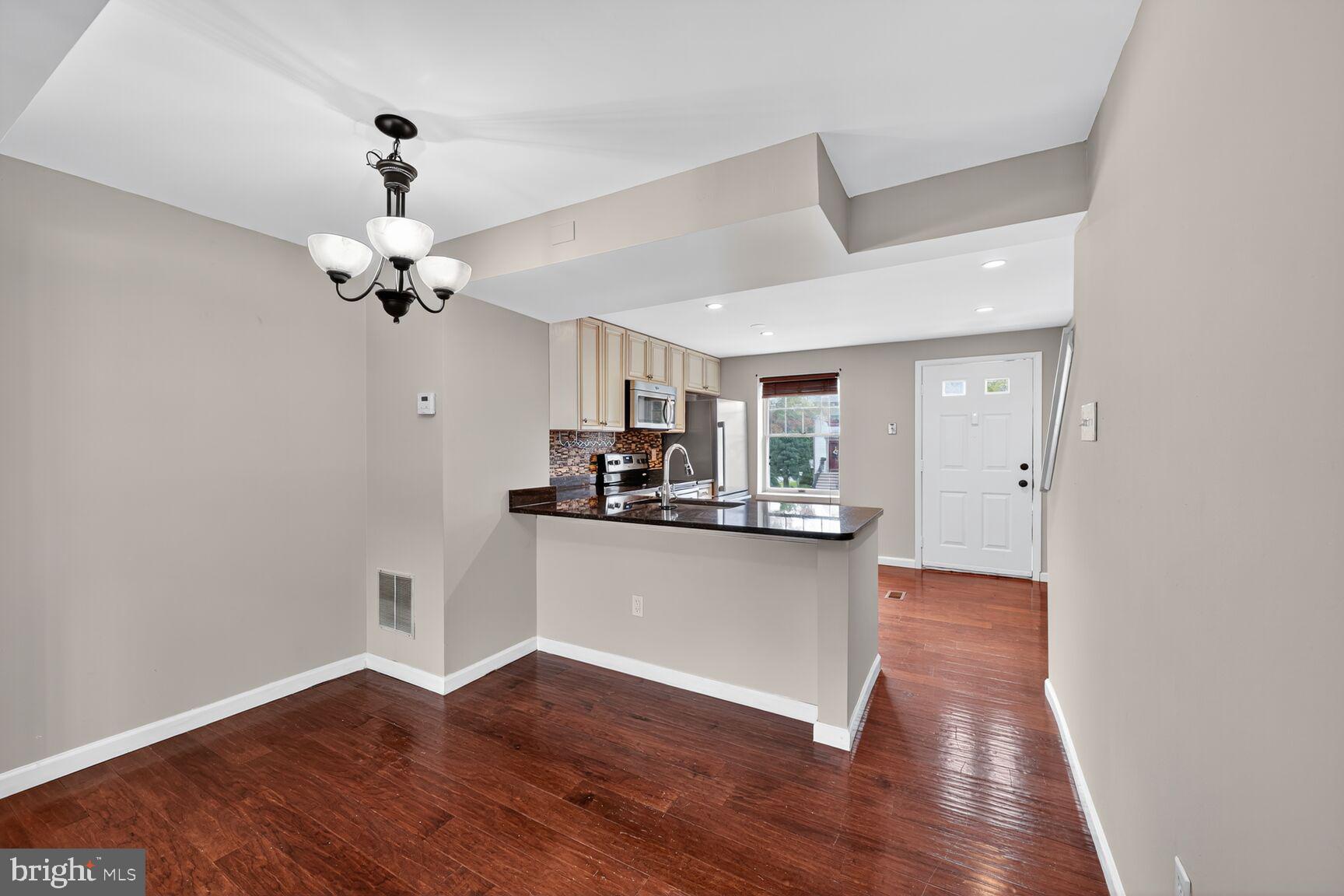 5338 HARBOR COURT DRIVE