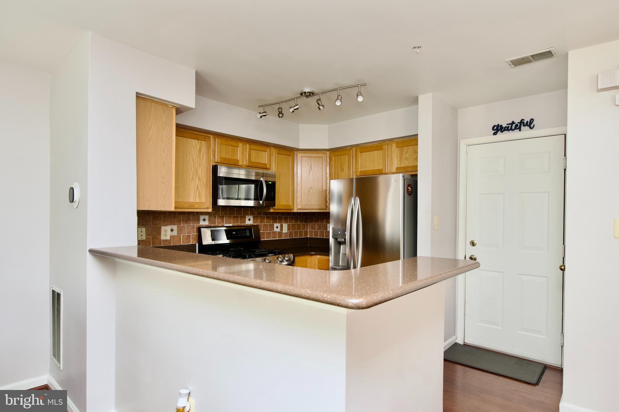 WOODVIEW VILLAGE WEST - Residential