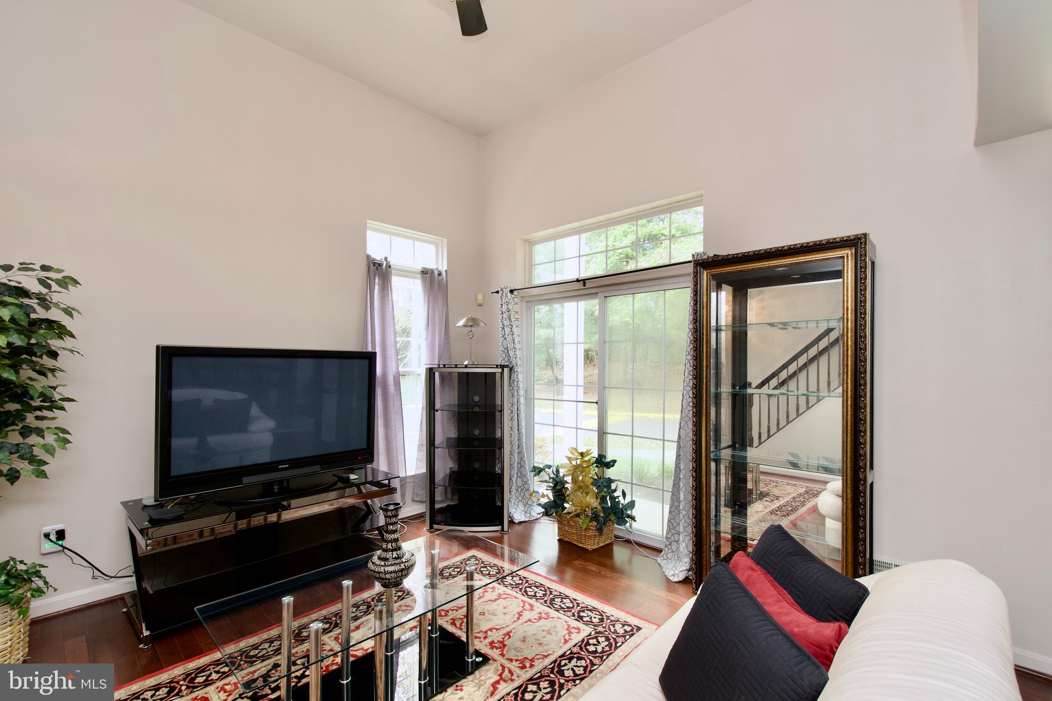 WOODVIEW VILLAGE WEST - Residential