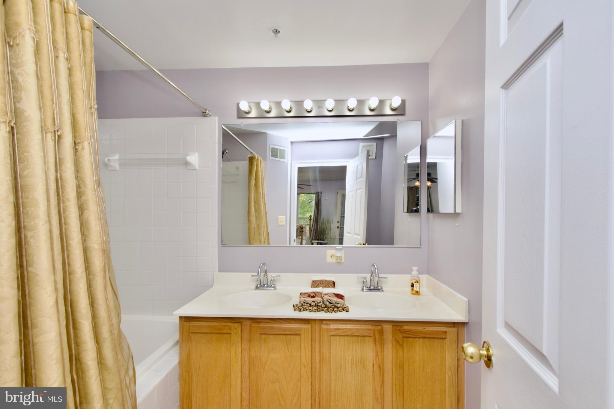 WOODVIEW VILLAGE WEST - Residential