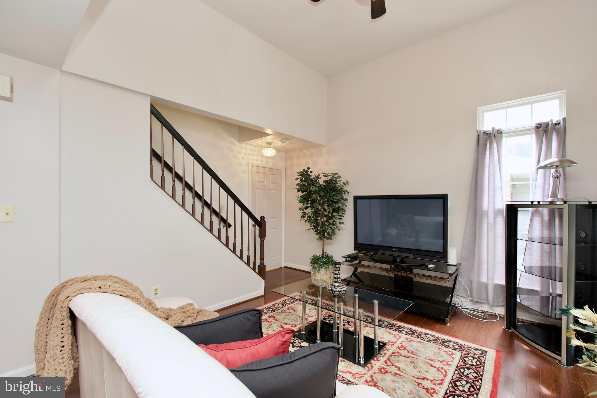 WOODVIEW VILLAGE WEST - Residential