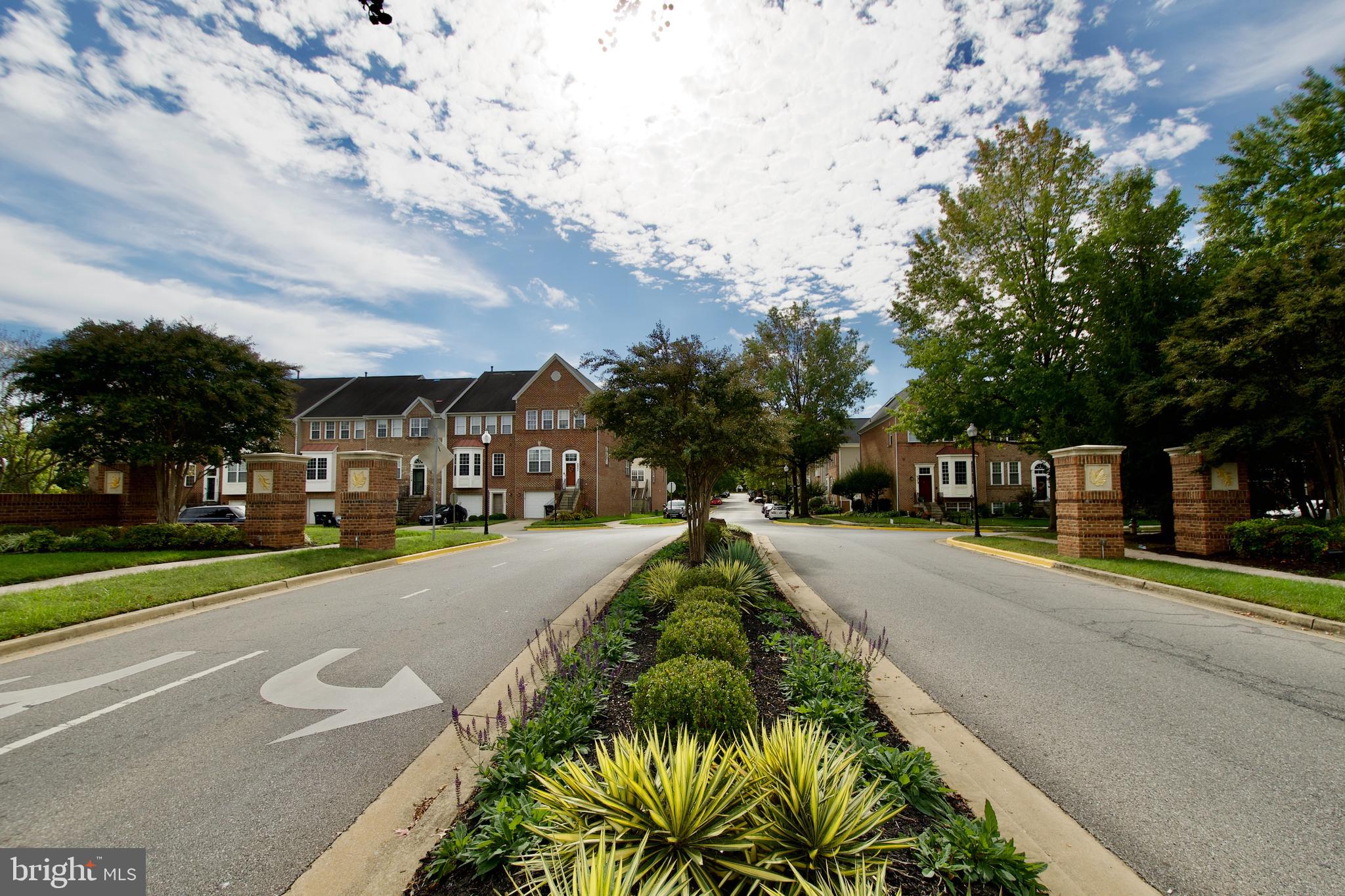 WOODVIEW VILLAGE WEST - Residential