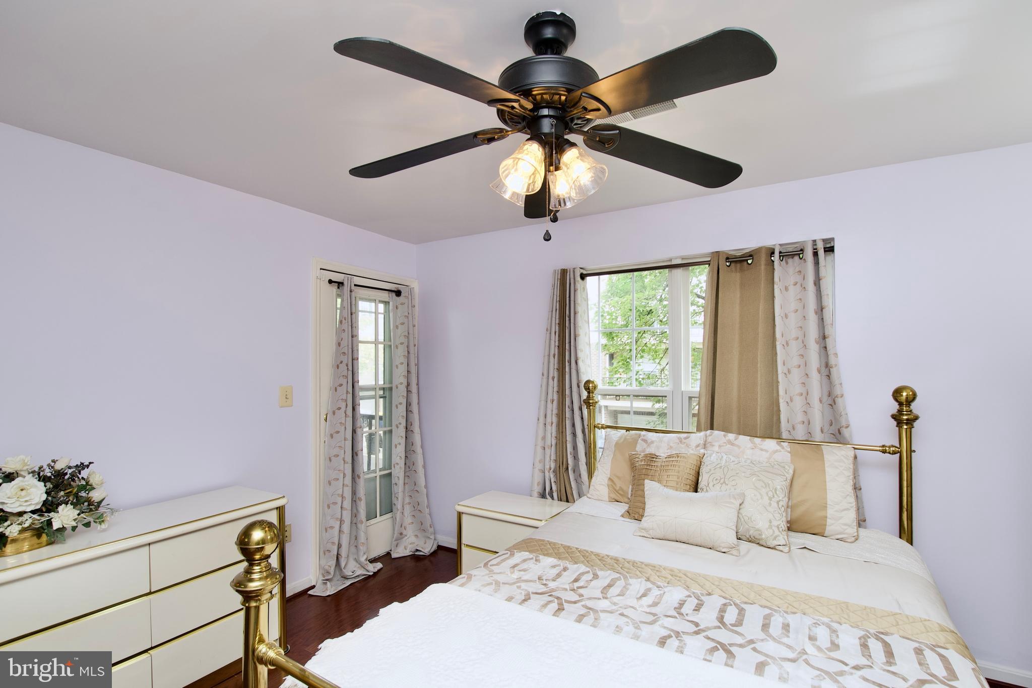 WOODVIEW VILLAGE WEST - Residential