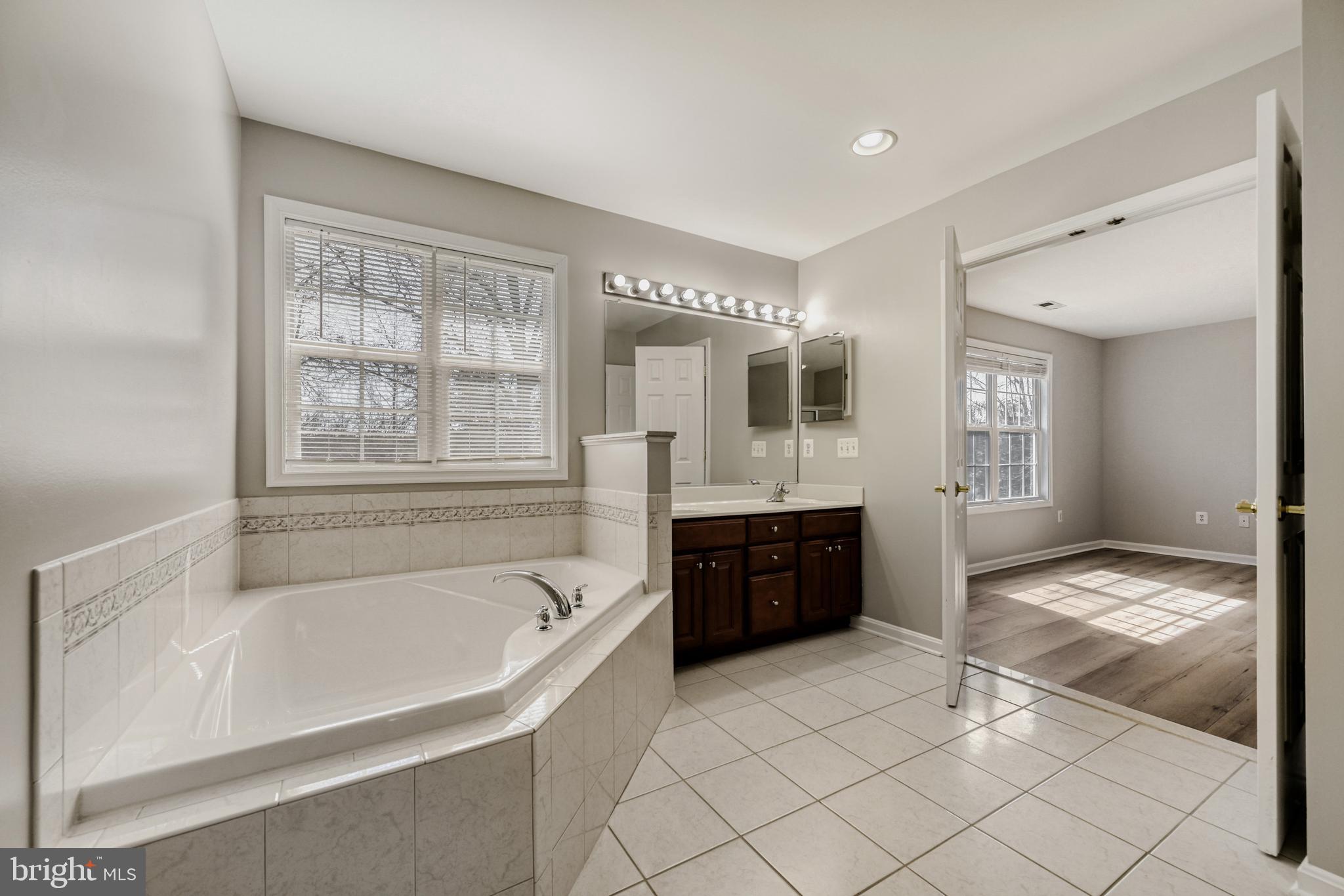 GLEN MAR - Residential