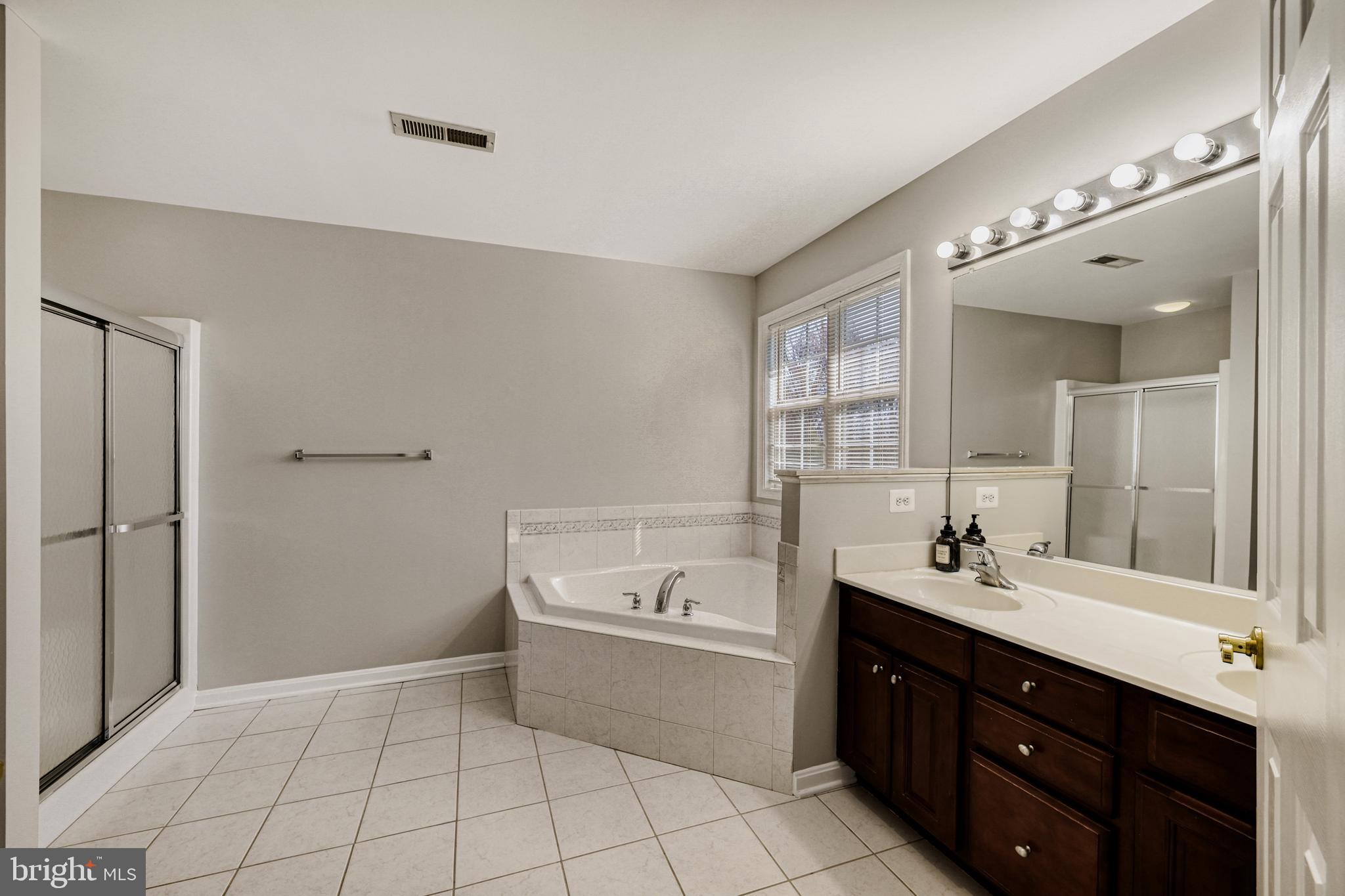 GLEN MAR - Residential