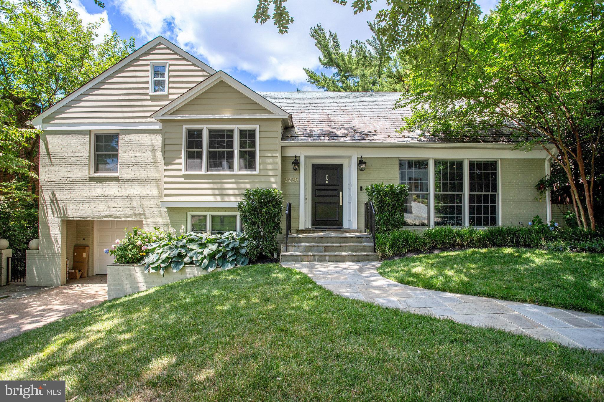 BERKLEY - Residential