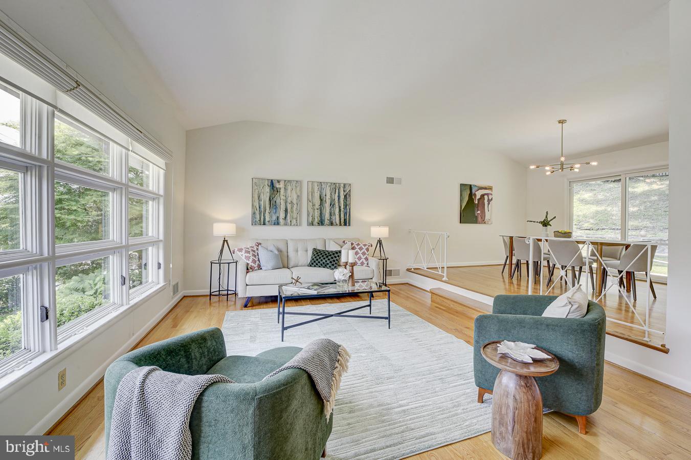 3217 PAULINE DRIVE